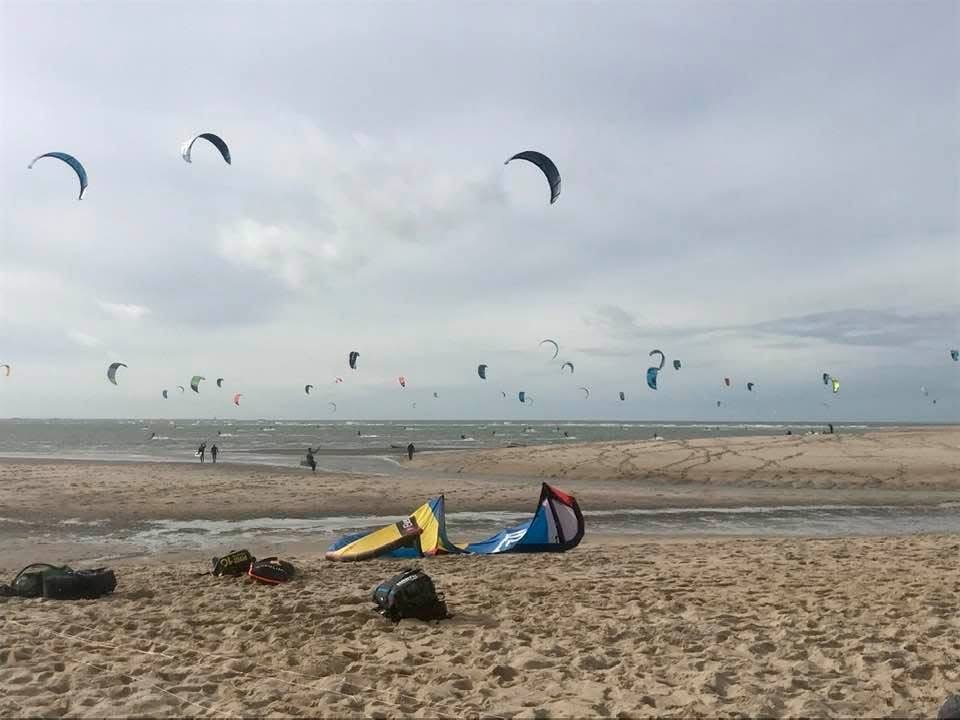 Maasvlakte, le terrain de jeu ultime pour les Kiteurs